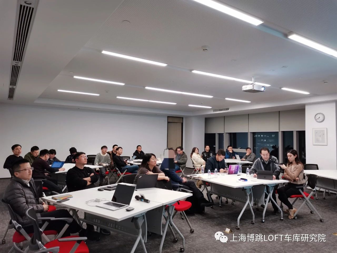 垫江杭州LOFT车库专题会