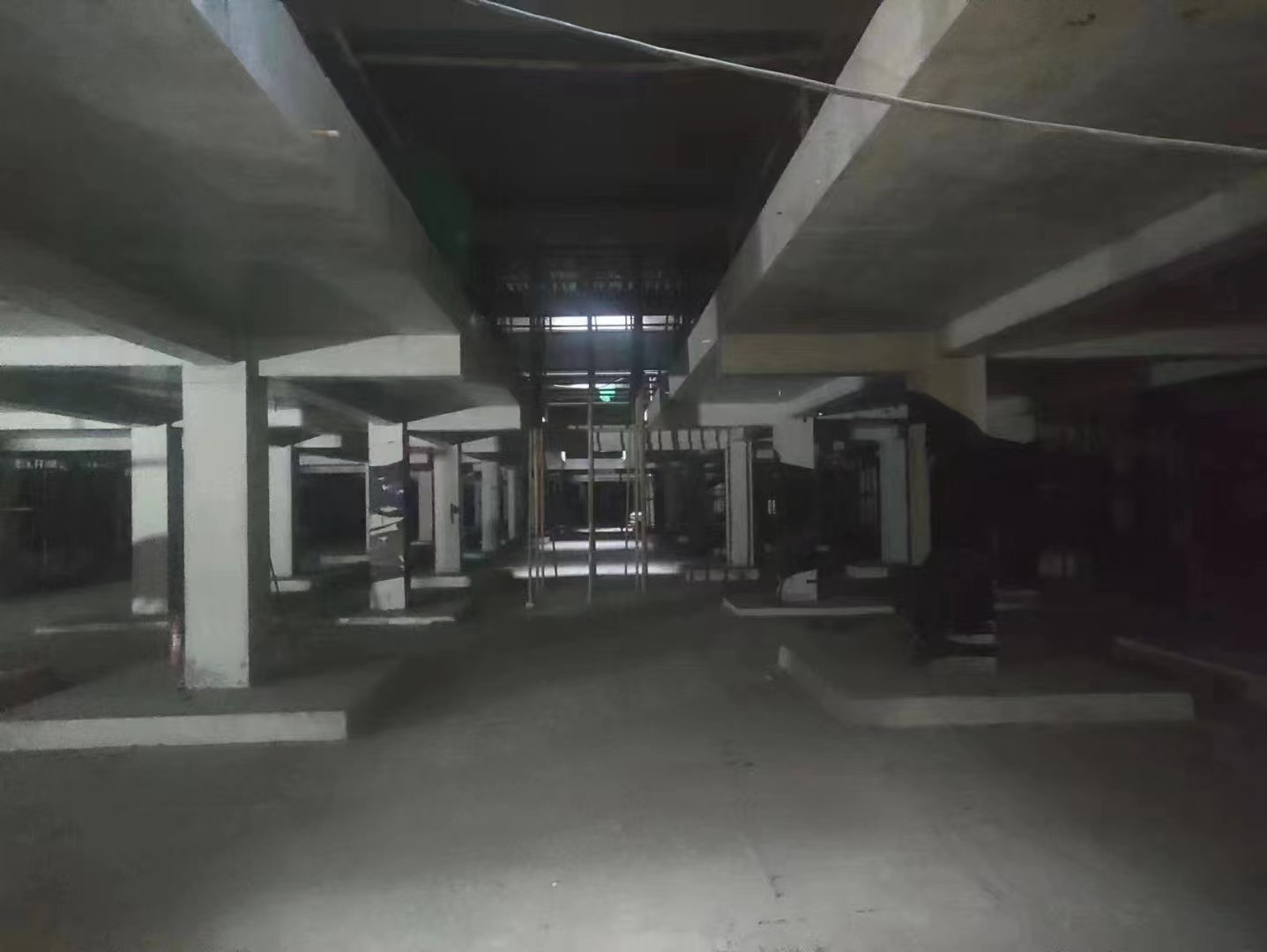 垫江山东又一个上海博普LOFT车库拔地而起